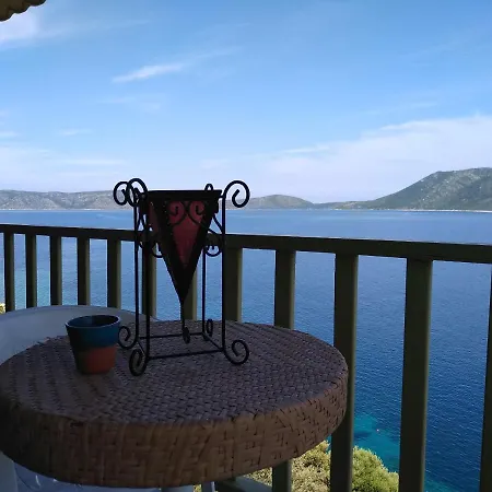 Odyssia Near The Seaside Agios Petros (Alonissos)