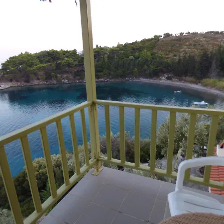 Odyssia Near The Seaside Agios Petros (Alonissos)