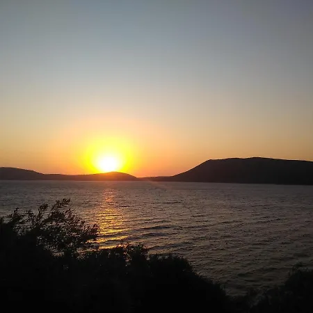 Apartment Odyssia Near The Seaside Agios Petros (Alonissos)