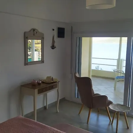 Odyssia Near The Seaside Agios Petros (Alonissos)