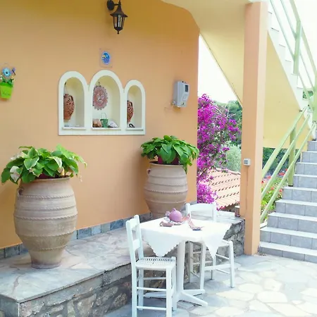 Odyssia Near The Seaside Agios Petros (Alonissos)