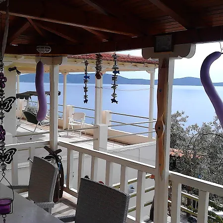 Odyssia Near The Seaside Apartment