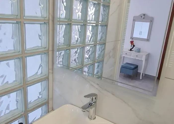 Odyssia Near The Seaside شقة