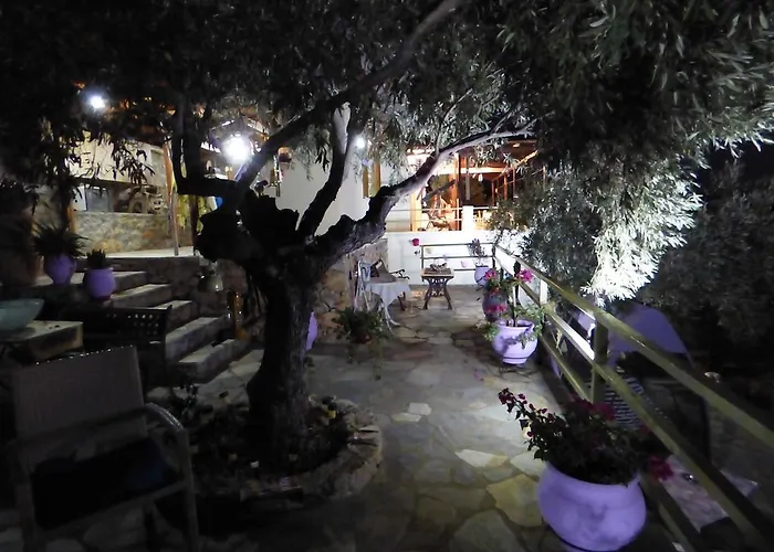 Odyssia Near The Seaside Agios Petros (Alonissos)