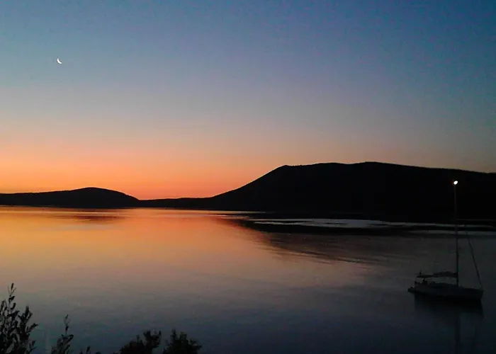 Odyssia Near The Seaside * أغيوس بطرس ألونيسوس